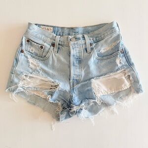 Levi's 501 Iconic high-rise distressed denim jean shorts Festival style beach 24